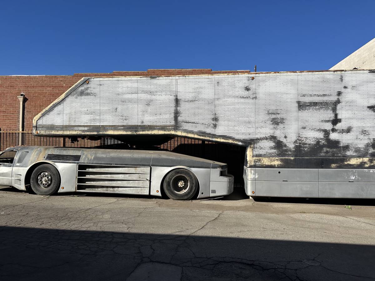 日本全国送料無料商品 | 特集  semi-truck retro-futuristic Highwayman's The can yours be now ジャケット・アウター